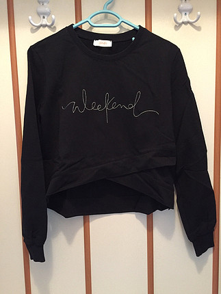 Siyah kısa sweatshirt