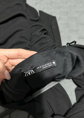 Siyah Drapeli Uzun Halter Yaka Kadın Elbise - Görsel 5