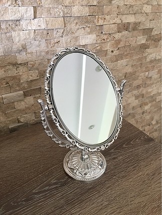 Gümüş Renkli Çift Taraflı Makyaj Aynası