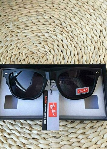 Rayban güneş gözlüğü 