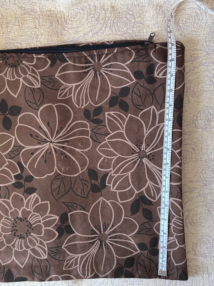 Kahverengi Çiçek Desenli Modern kırlent Kılıfı - Görsel 2