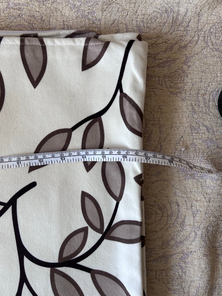 Kahverengi Baskılı Modern Kırlent Kılıfı - Görsel 2