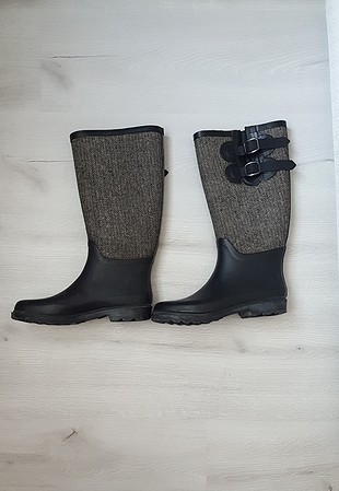 yağmurluk çizme