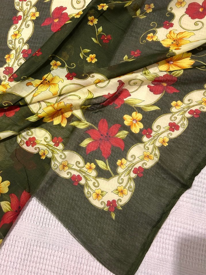 Çiçek Desenli Vintage Kadın Fular - Görsel 3