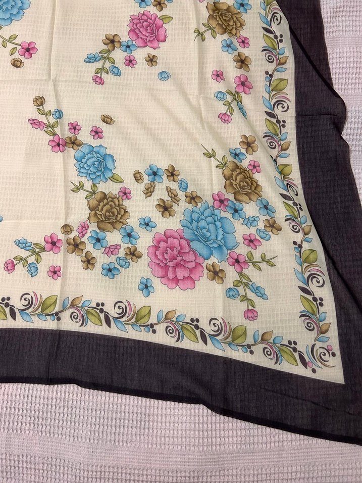 Çiçek Desenli Bohem Kadın Fuları - Görsel 2