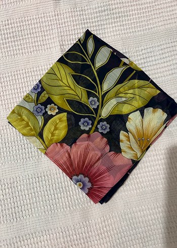 Çiçek Desenli Bohem Dantel Kadın Fuları - Görsel 2