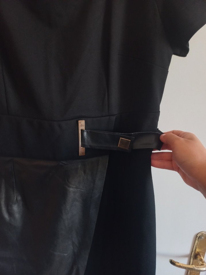 Deri Detaylı Siyah Midi Elbise - Görsel 2