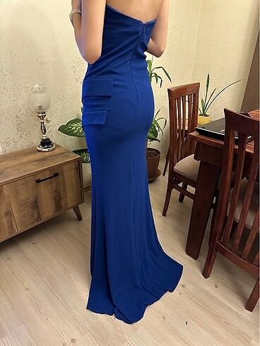 m Beden kuyruklu gece elbisesi