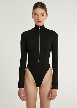 l Beden Zara Siyah Zıbınlı Fermuarlı Bodysuit