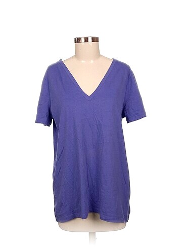 Zara T-shirt %70 İndirimli.