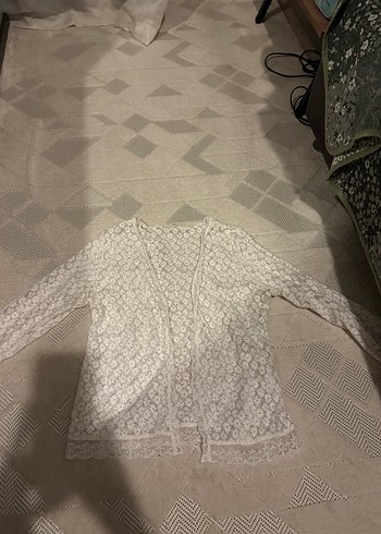 Bej Dantel Detaylı Kadın Hırka