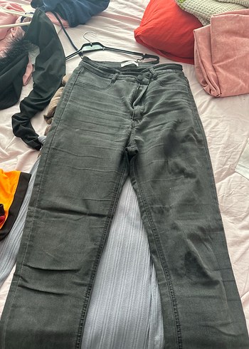 Gri Kadın pull and bear dar pantolin