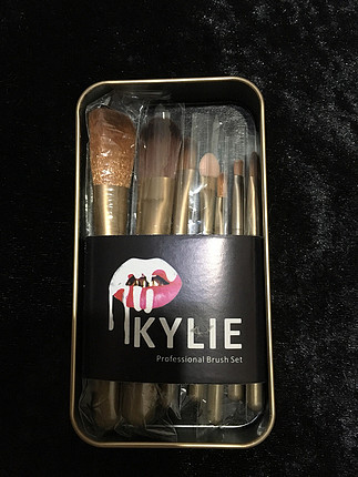 Kylie Cosmetics Fırça seti 