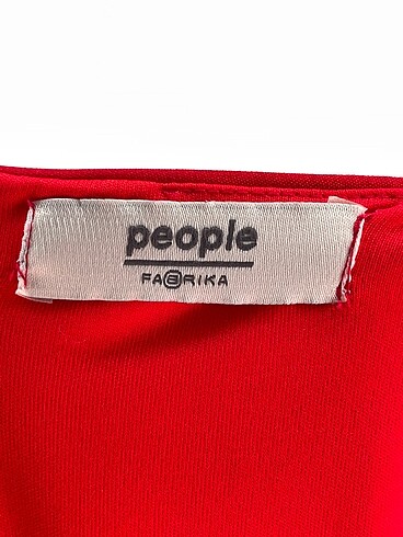 36 Beden kırmızı Renk Fabrika Kısa Elbise %70 İndirimli.