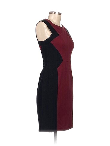 BCBG Maxazria BCBG Maxazria Kısa Elbise %70 İndirimli.