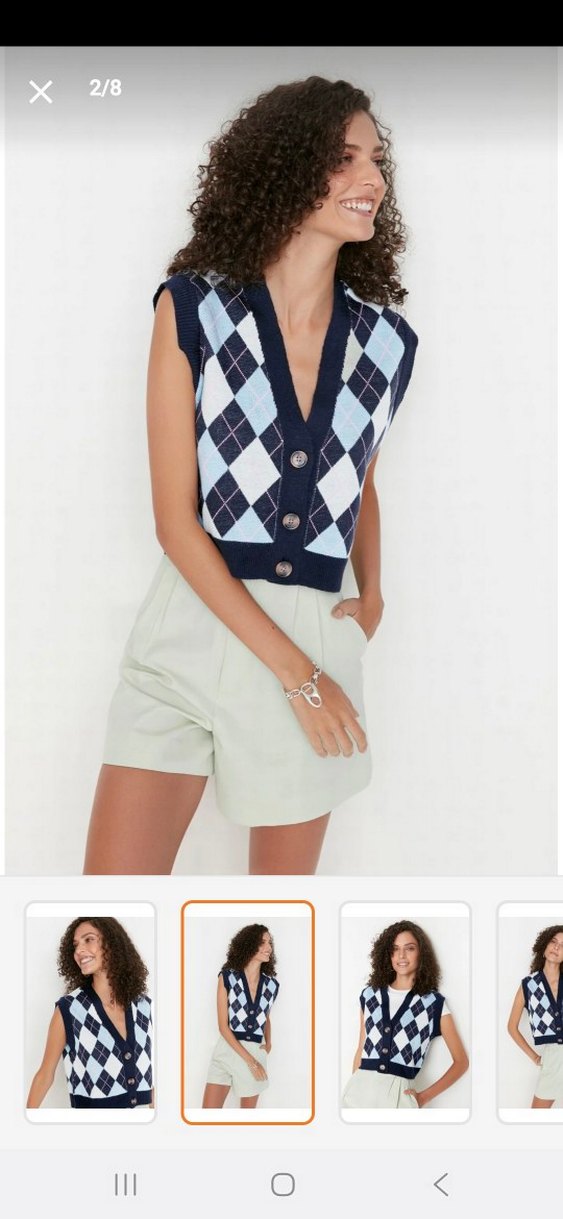 Düğmeli V Yaka Kadın Süveter - Görsel 2