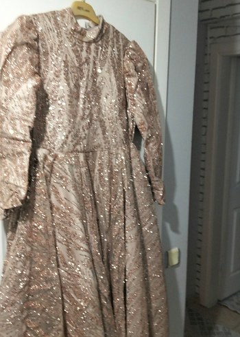 Bej Uzun Kollu İşlemeli Abiye Elbise - Görsel 4