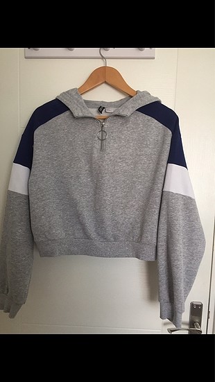 Kısa sweatshirt
