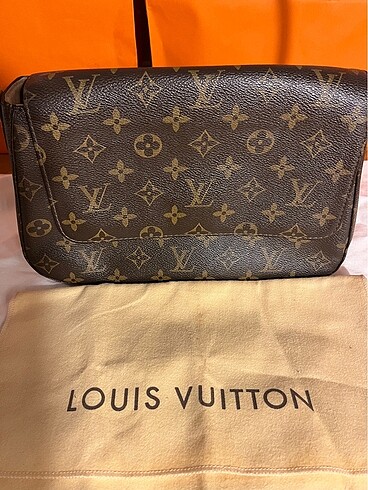 Beden kahverengi Renk Louis Vuitton omuz çantası