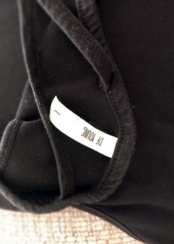 Siyah Baskılı Kolsuz Hamile Üstü - Görsel 3