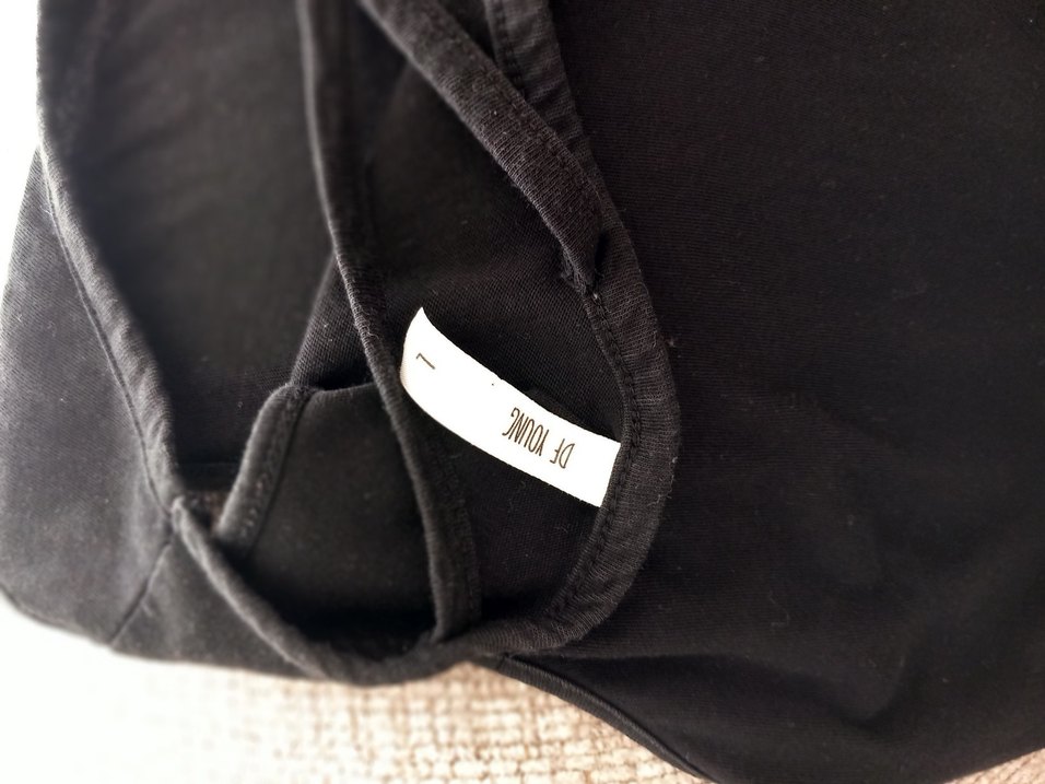 Siyah Baskılı Kolsuz Hamile Üstü - Görsel 3