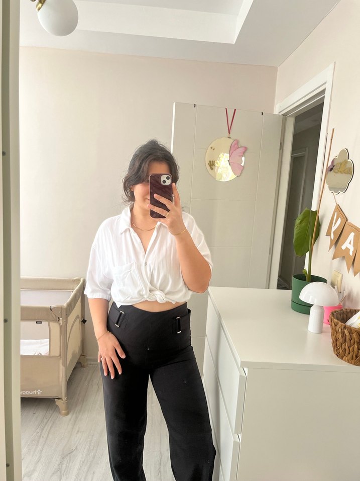 Siyah tokalı palazzo kumaş pantolon - Görsel 3