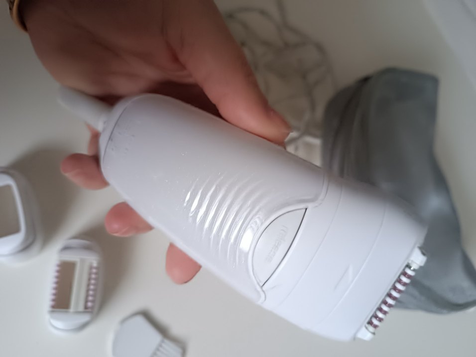 Beyaz ve Gri Epilatör Seti - Görsel 3