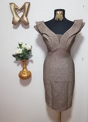 Showroom elbiseleri