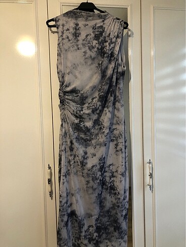 Batik desenli elbise