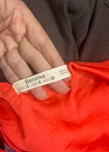 Kırmızı V Yaka Volanlı Bluz - Görsel 3