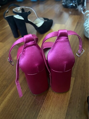 36 Beden primark pembe topuklu