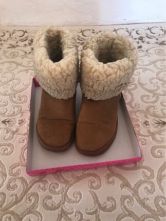 Ugg içi yünlü