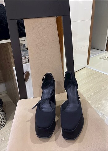 Stradivarius Siyah Goth Platform Topuklu Kadın Ayakkabı