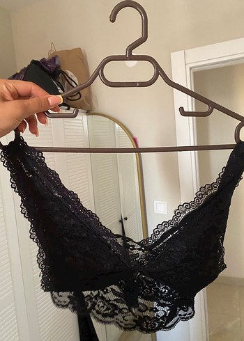 Siyah Dantel Gotik Bralet