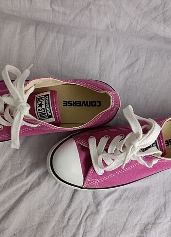 Pembe orjinal converse