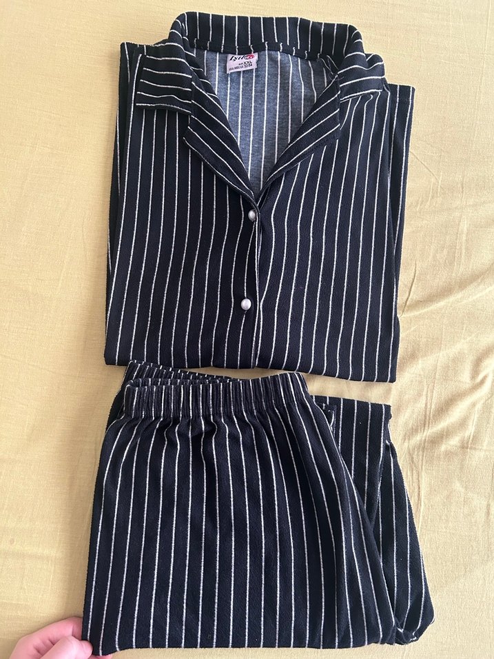 Siyah Çizgili  Pijama Takımı - Görsel 2