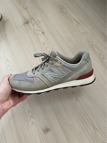 40 Beden New Balance 996 orjinal gri renk 40 no yeni gibidir