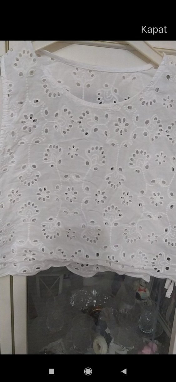 Nakışlı Dantelli Kolsuz Mini Bluz - Görsel 4