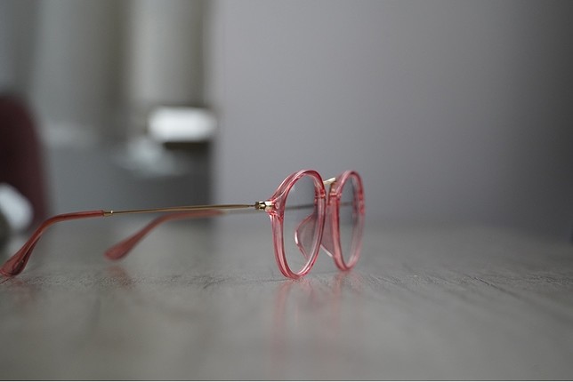 Pembe Vintage Gözlük