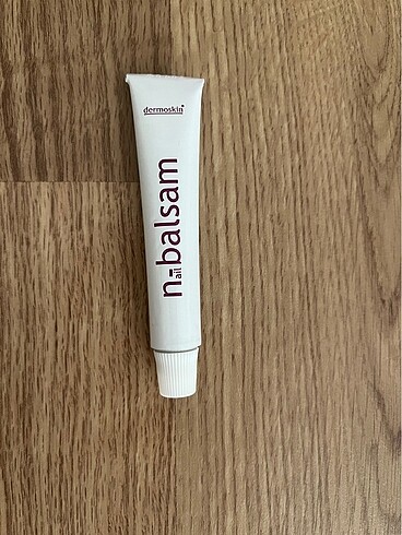 Diğer Dermoskin tırnak bakım kremi (10 gr)