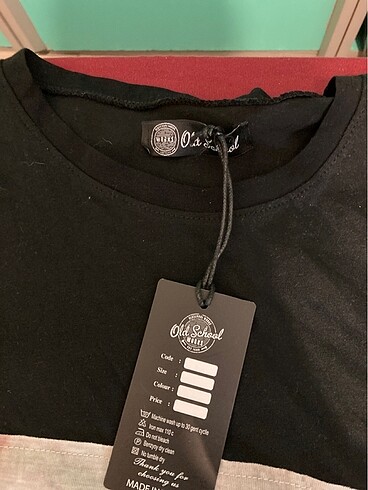 l Beden Siyah owesize tshirt l xl olur