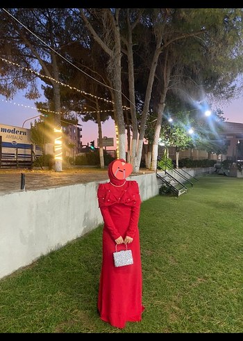 Uzun Kollu Kırmızı Kadın Abiye Elbise - Görsel 2