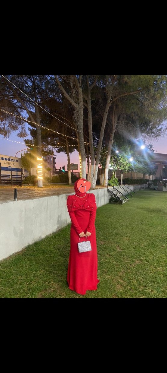 Uzun Kollu Kırmızı Kadın Abiye Elbise - Görsel 2