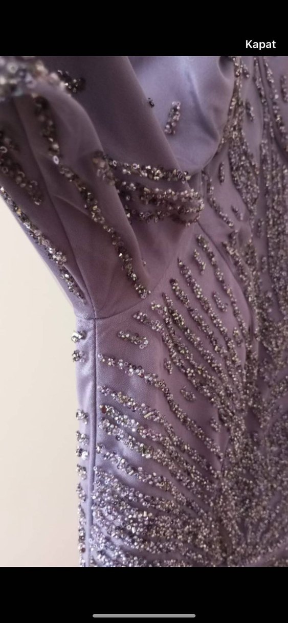 Mor İşlemeli Drapeli Uzun Nişan Elbisesi - Görsel 3