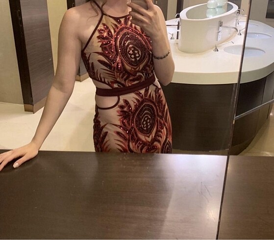 Zara Pullu Bordo Abiye