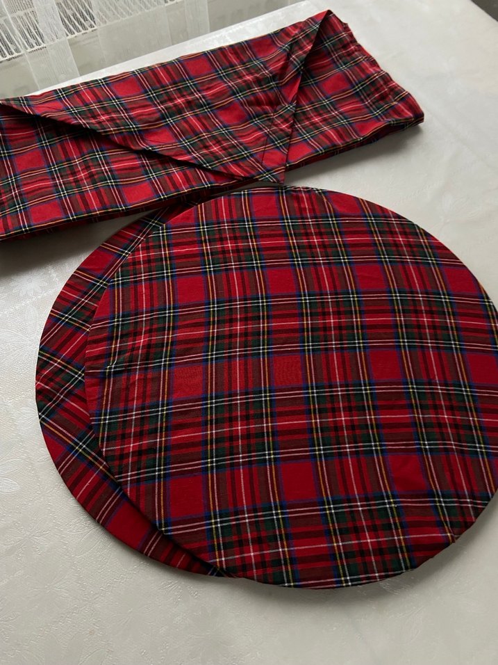 Kırmızı Ekose Desenli Masa Örtüsü - Görsel 3