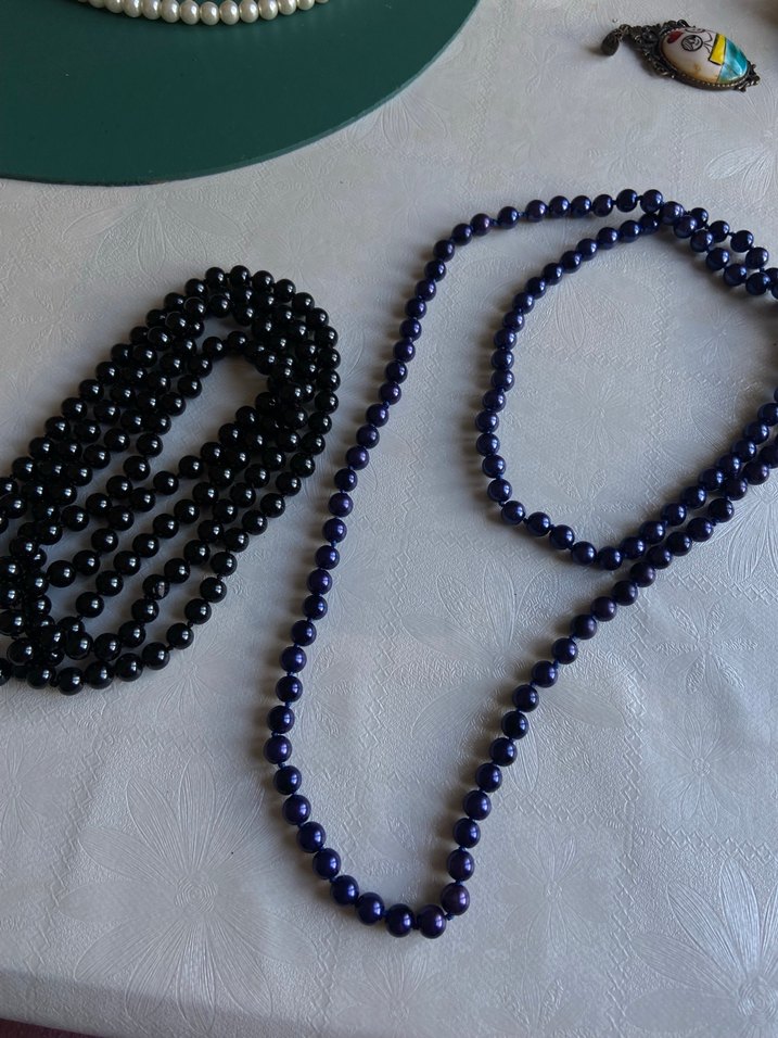 Uzun Lacivert ve Siyah Boncuklu Gotik Kolye - Görsel 3