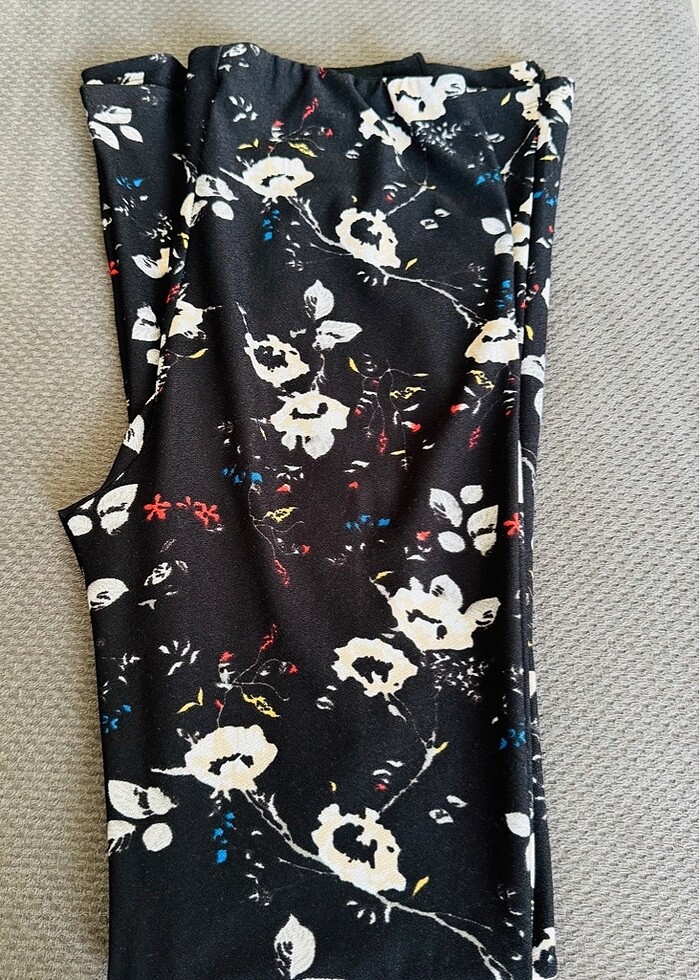 Çiçekli tayt - Görsel 3