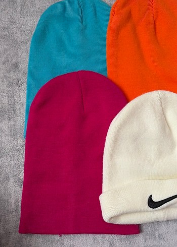 Renkli Kadın Örgü Polar Bere - Görsel 2