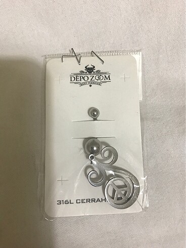 Göbek piercing